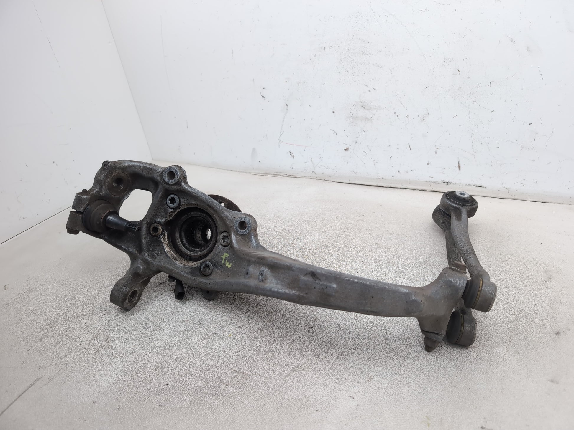 Audi A6 Se Tdi Quattro Autowheel Hub Front Lh Passenger Side 2011-2014 - photo 2