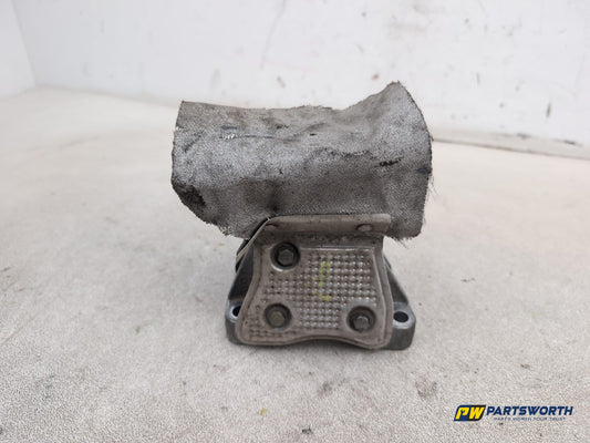 Engine Mounting Bracket 2