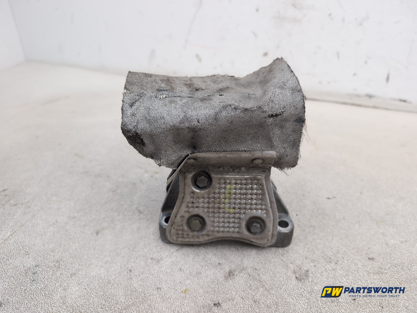 Audi A6 Se Tdi Quattro Engine Mount Bracket Carrier Left 8k0199307 2011-2014 - photo 2