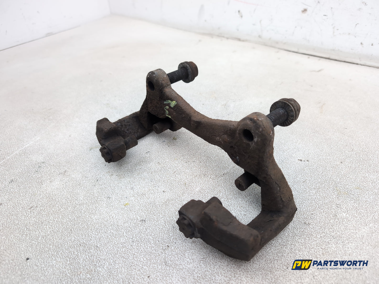 Audi A6 Se Tdi Quattro Auto Front Brake Caliper Support Rh Driver Side 2011-2014 - photo 2