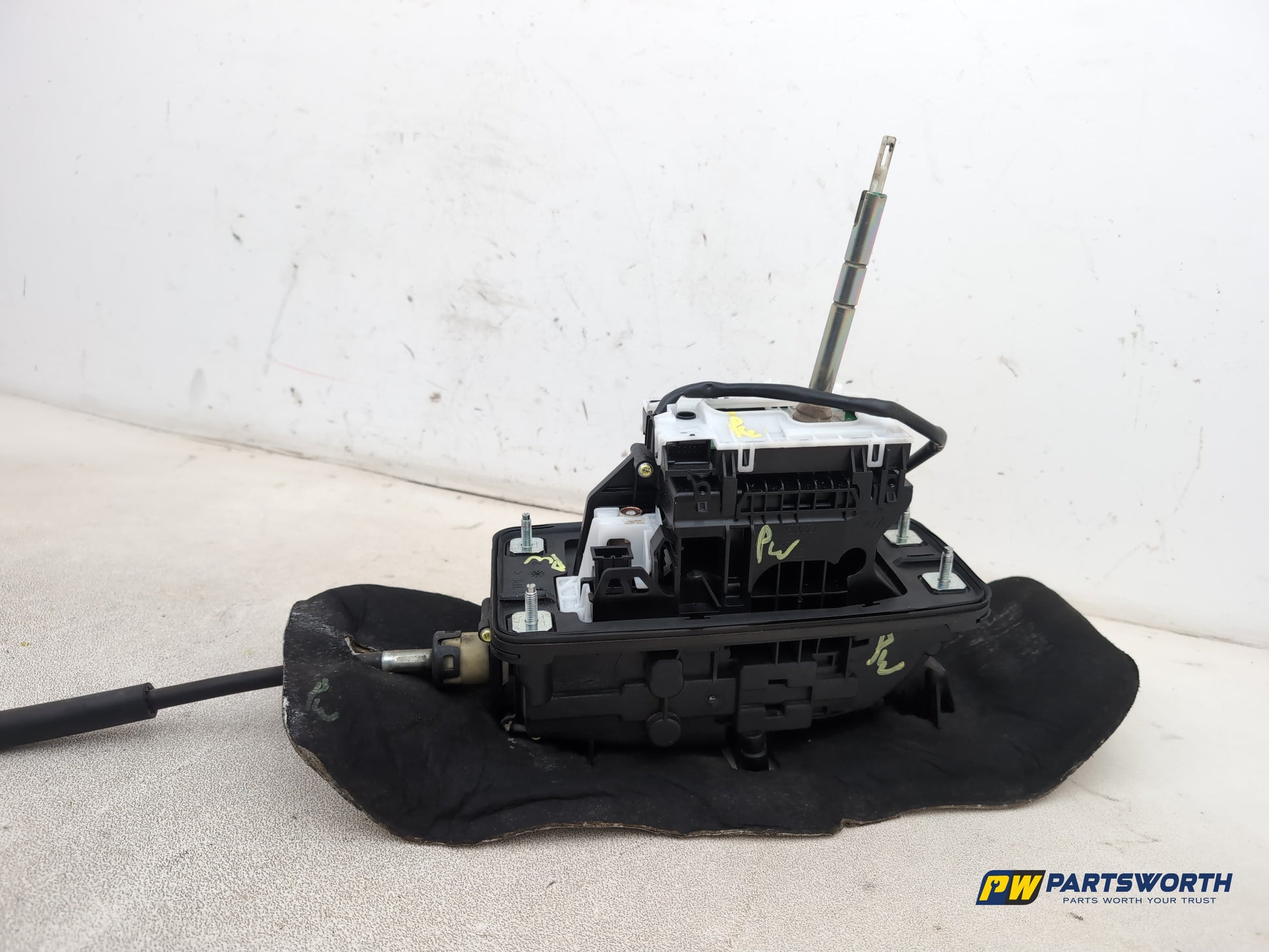 Audi A6 Se Tdi Quattro Automatic Gear Selector 3.0l Diesel 4g2713041k 2011-2014 - photo 2