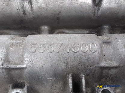 Vauxhall Insignia Astra J Zafira 2.0 Cdti Camshaft Case Cover 55574600 - photo 2
