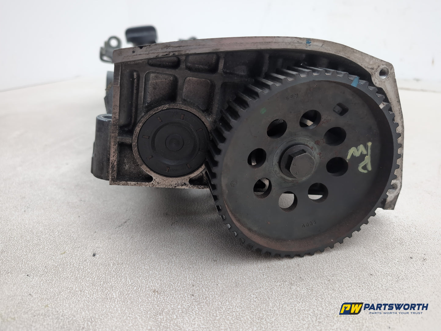 Vauxhall Insignia Astra J Zafira 2.0 Cdti Camshaft Case Cover 55574600 - photo 8