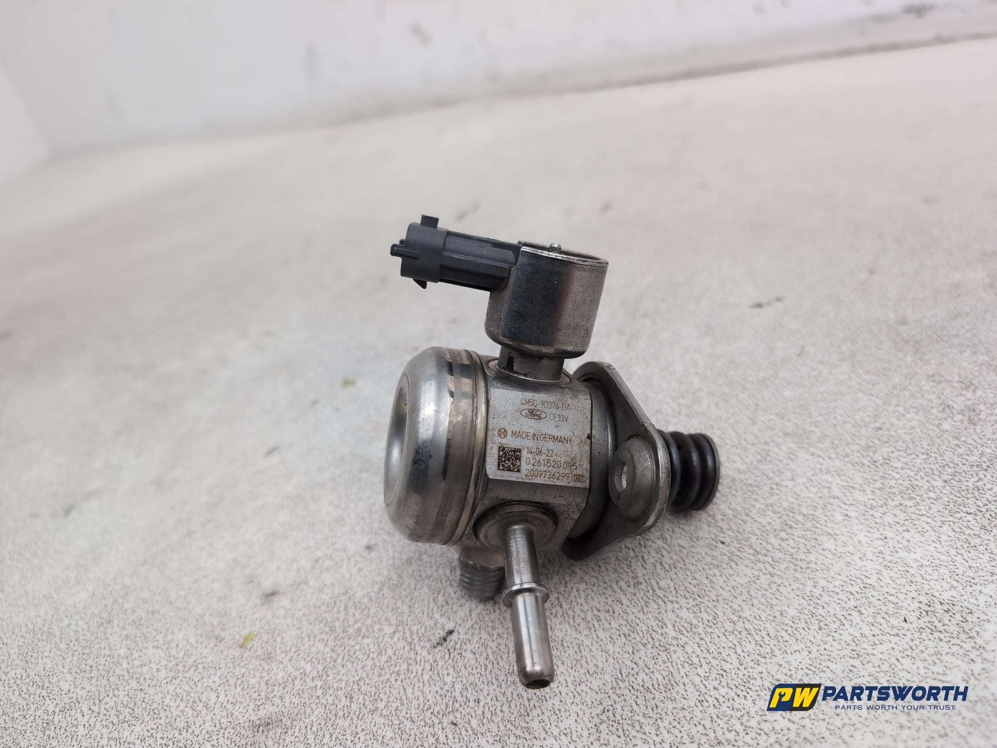 Ford Focus Zetec Turbo High Pressure Fuel Pump Cm509d376ga 2011-2018 - photo 2