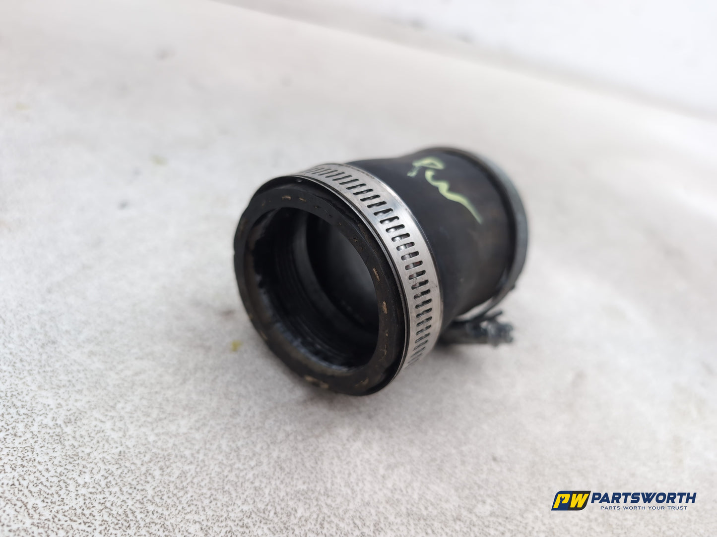 Ford Focus Zetec Turbo Throttle Body Rubber Joiner Hose C1b16f075 2011-2018 - photo 8