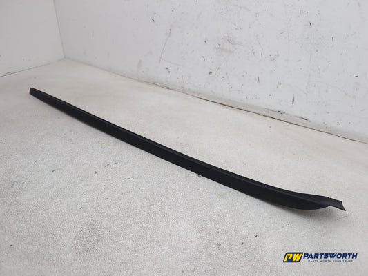 Seat Ibiza Sportrider Right Driver Side Windscreen Moulding Trim 6j0854320 - photo 2
