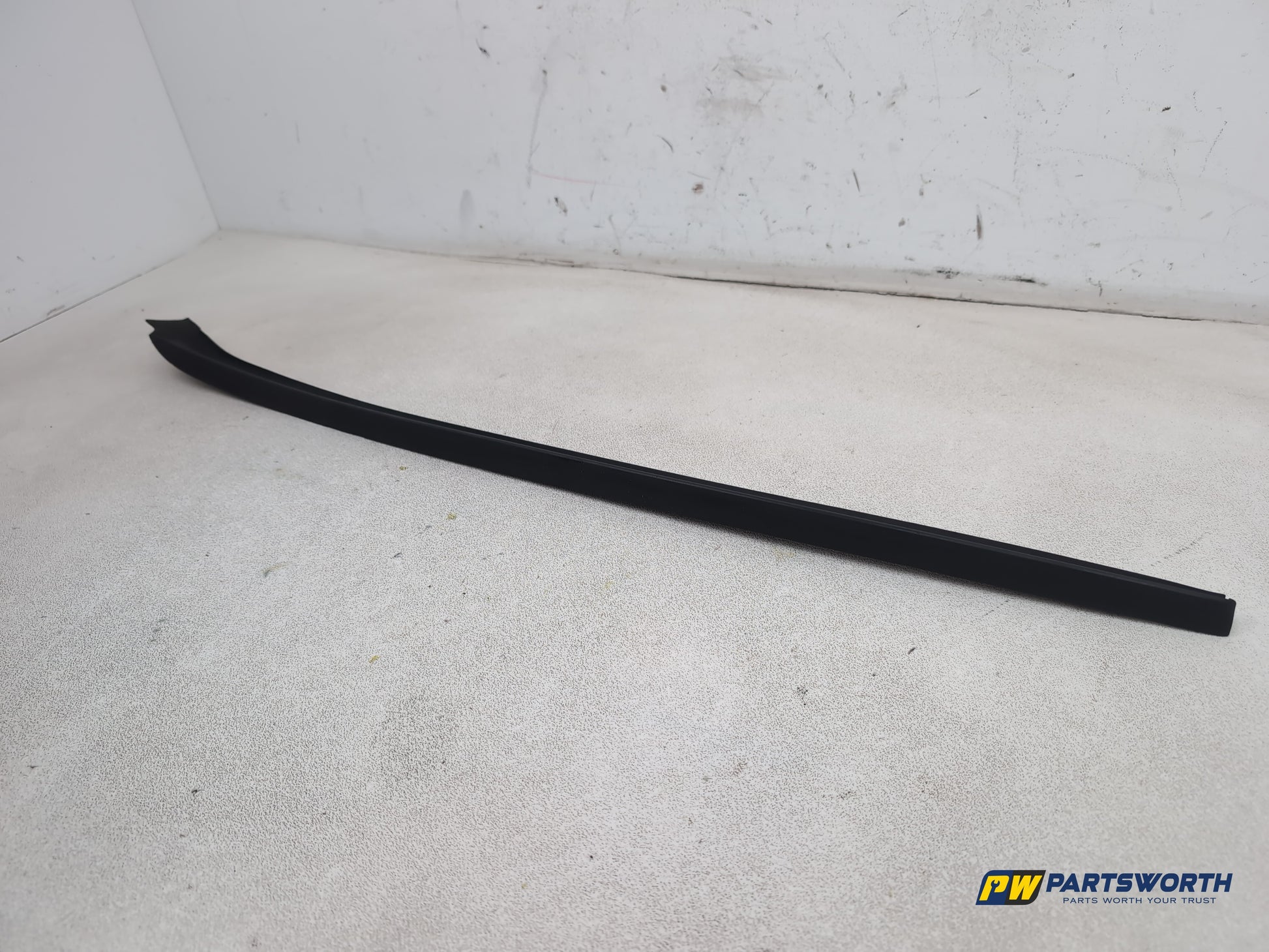 Seat Ibiza Sportrider Left Passenger Side Windscreen Moulding Trim 6j0854319 - photo 2