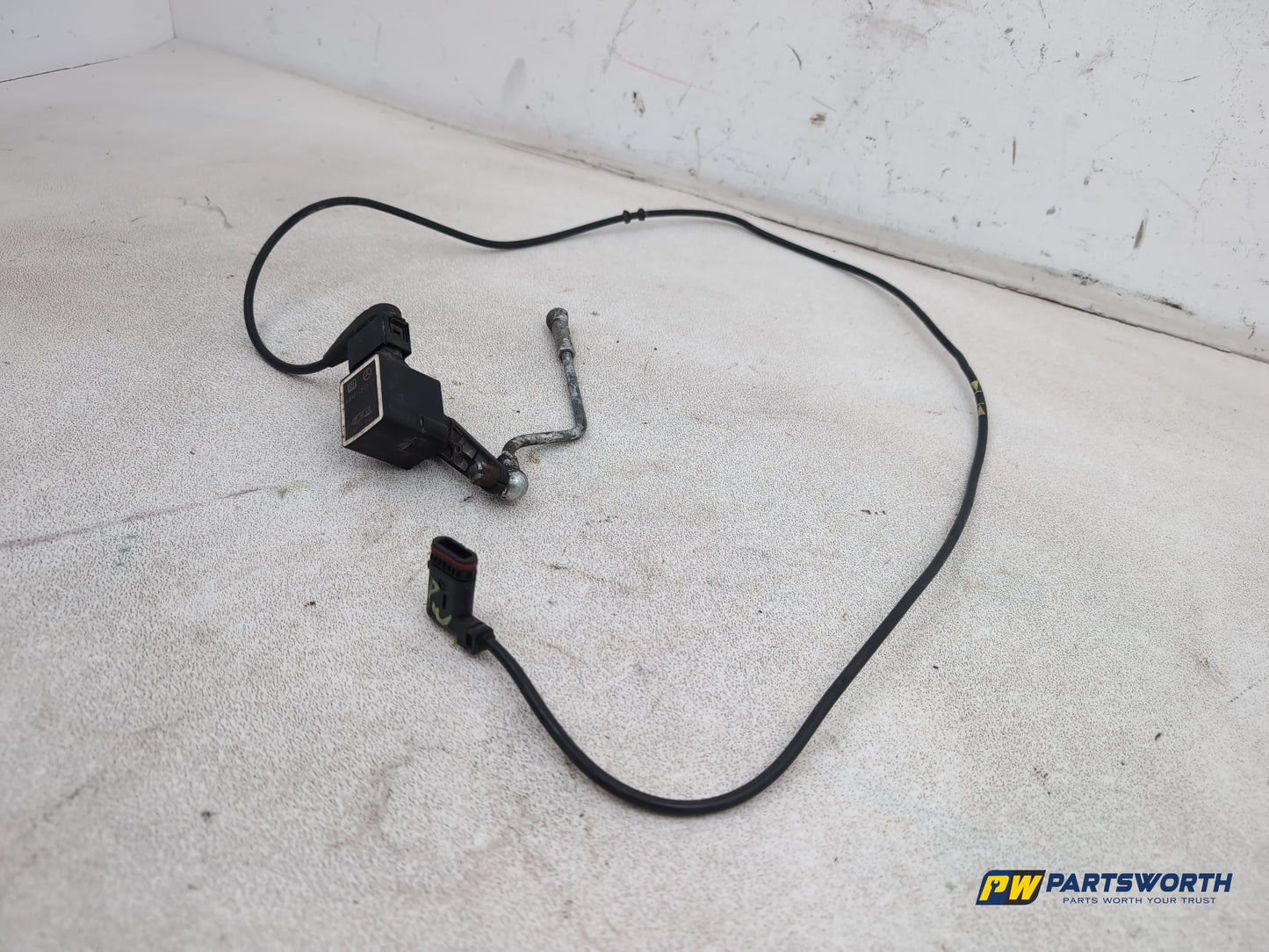 Mercedes Cls 320 Cdi Auto Rear Headlight Level Sensor A0105427717 2004-2008 - photo 2