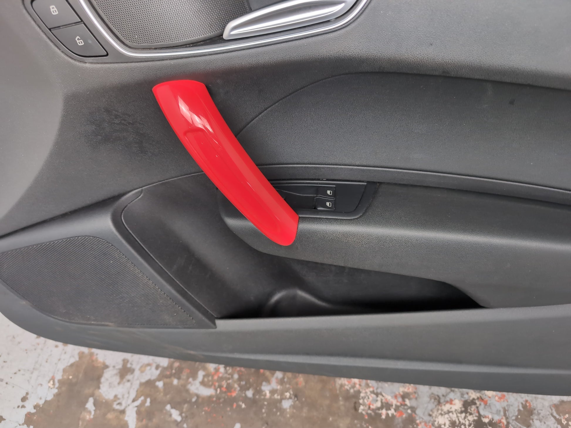 Door Front RH 14
