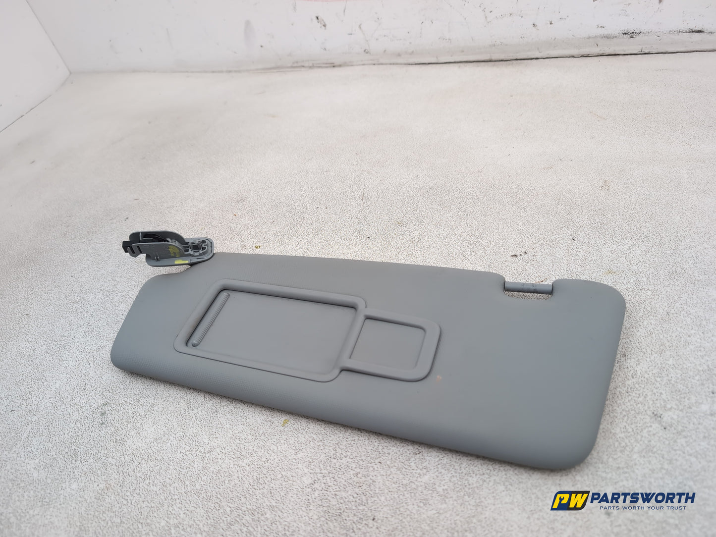 Audi A1 Contrast Edition Tdi Sun Visor Lh Passenger Side 2010-2012 - photo 2