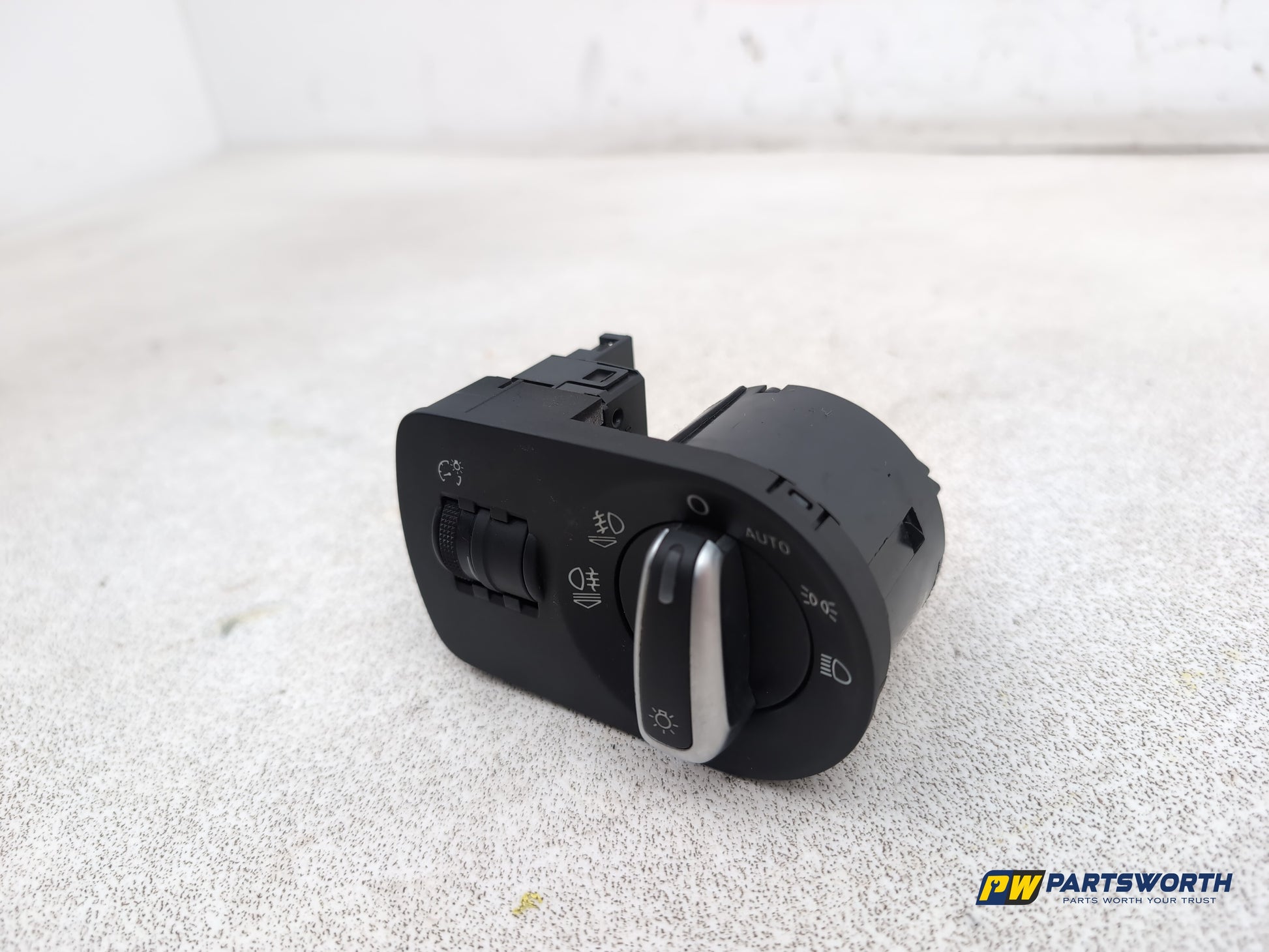 Audi A1 Contrast Edition Tdi Headlamp Switch 8x2941531ad 2010-2012 - photo 2