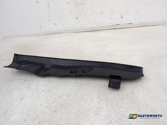 Audi A1 Contrast Edition Tdi Front Driver Right Inner Wing Wheel Trim Arch - photo 2