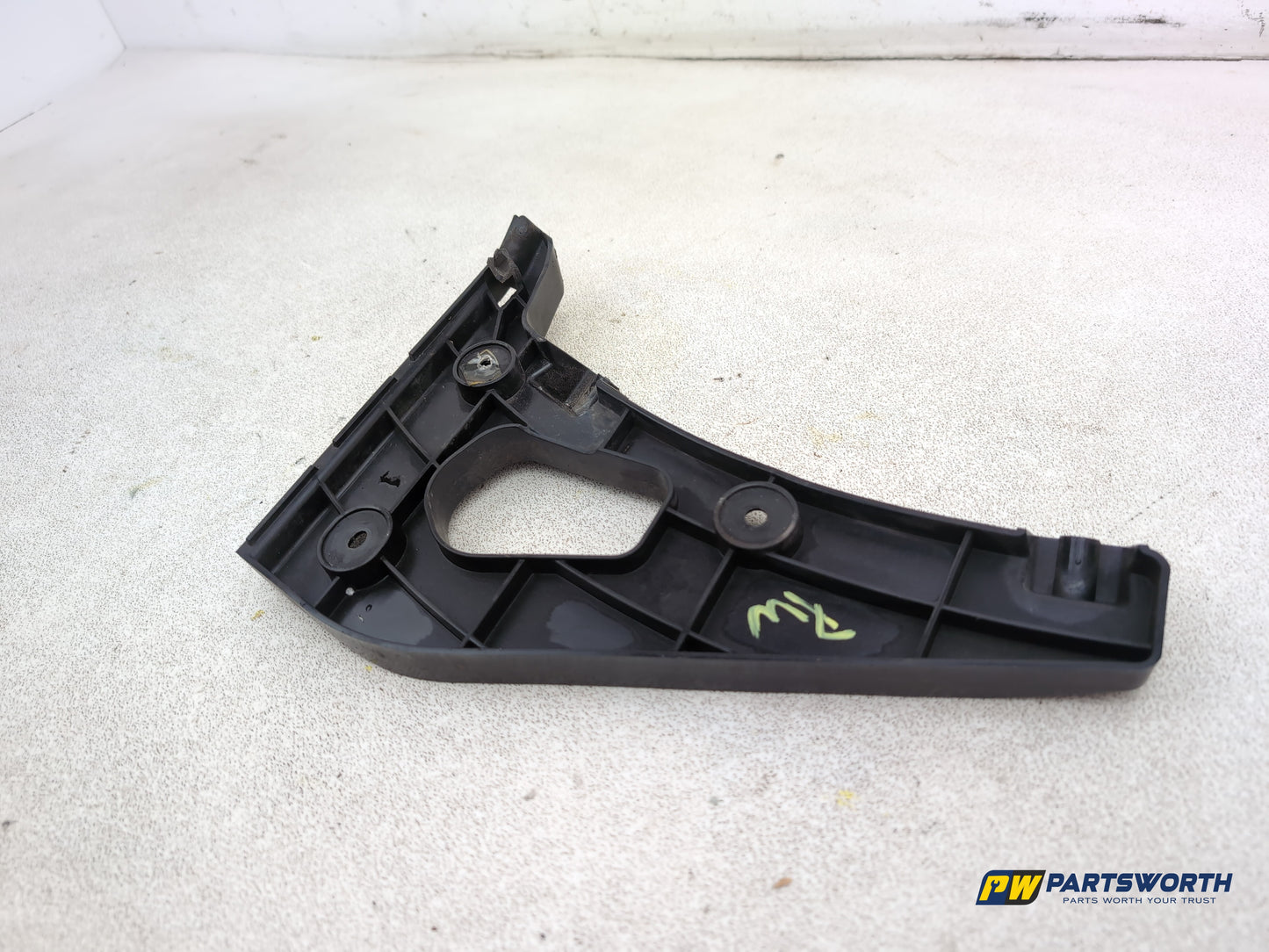 Audi A1 Contrast Edition Tdi Bumper Rear Bracket Lh Passenger Side 8x0807377 - photo 8