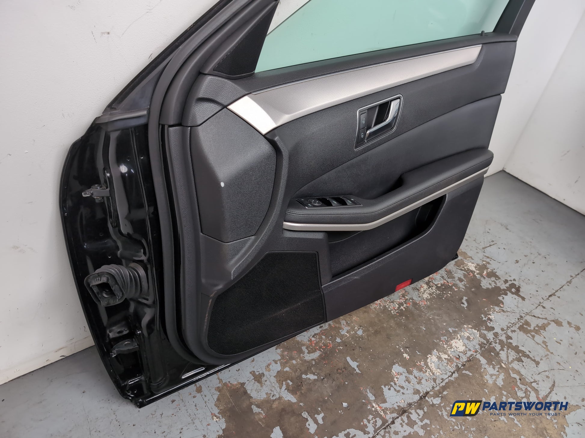 Door Front RH 14