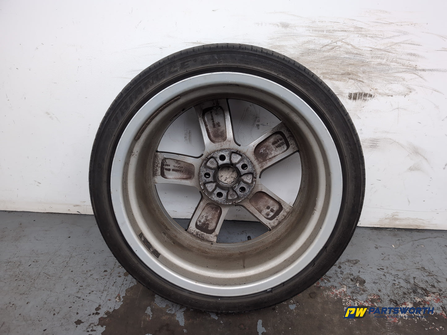 Audi A1 Contrast Edition Tdi Wheel With Tyre 215/40 R17 Silver Black 8x0601025e - photo 10