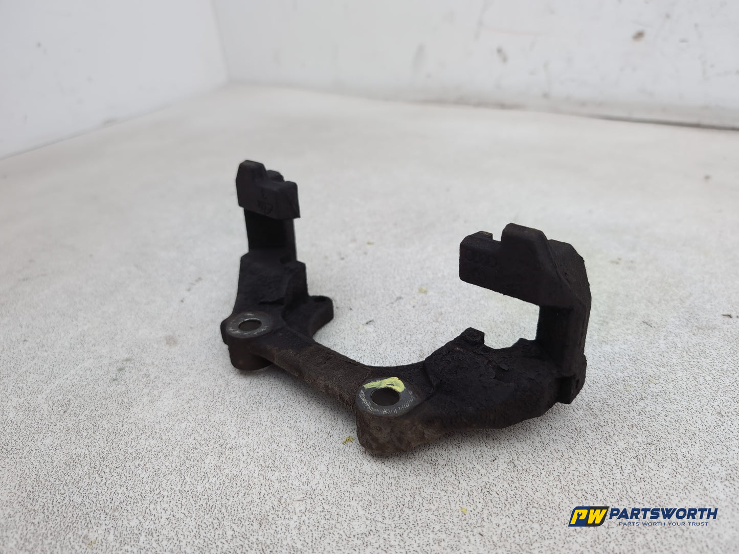 Audi A1 Contrast Edition Tdi Brake Caliper Front Support Driver Side 2008-2012 - photo 2