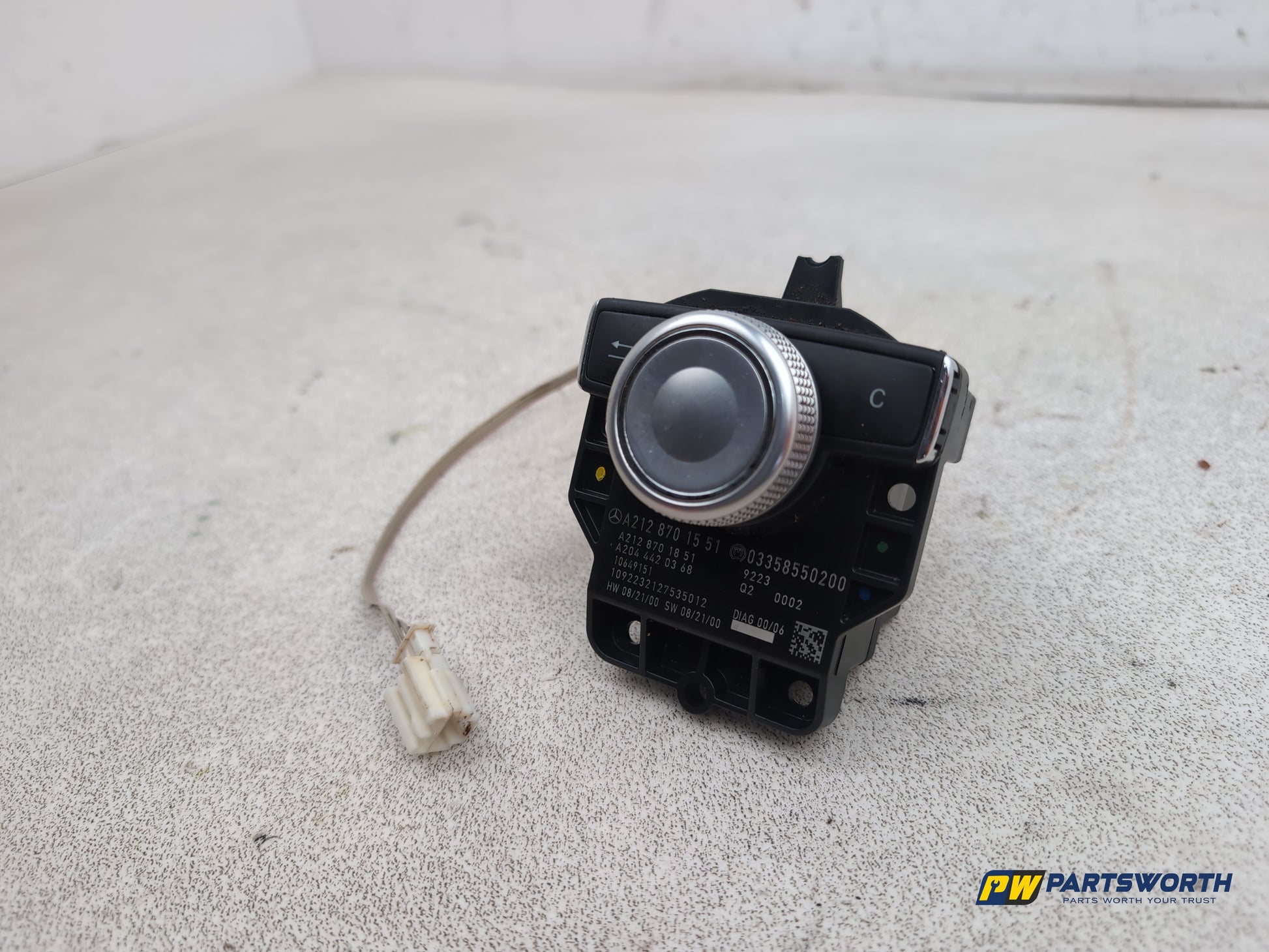 Mercedes-Benz E220 E-Calss W212 Multimedia Control Switch A2128701551 2009-2016 - photo 2