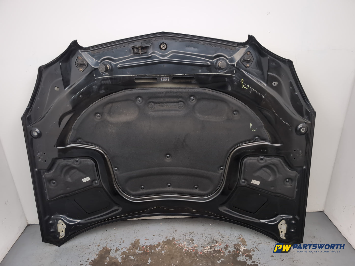 Mercedes-Benz E220 E-Class W212 Saloon Bonnet Obsidian Black Metallic C197 - photo 8