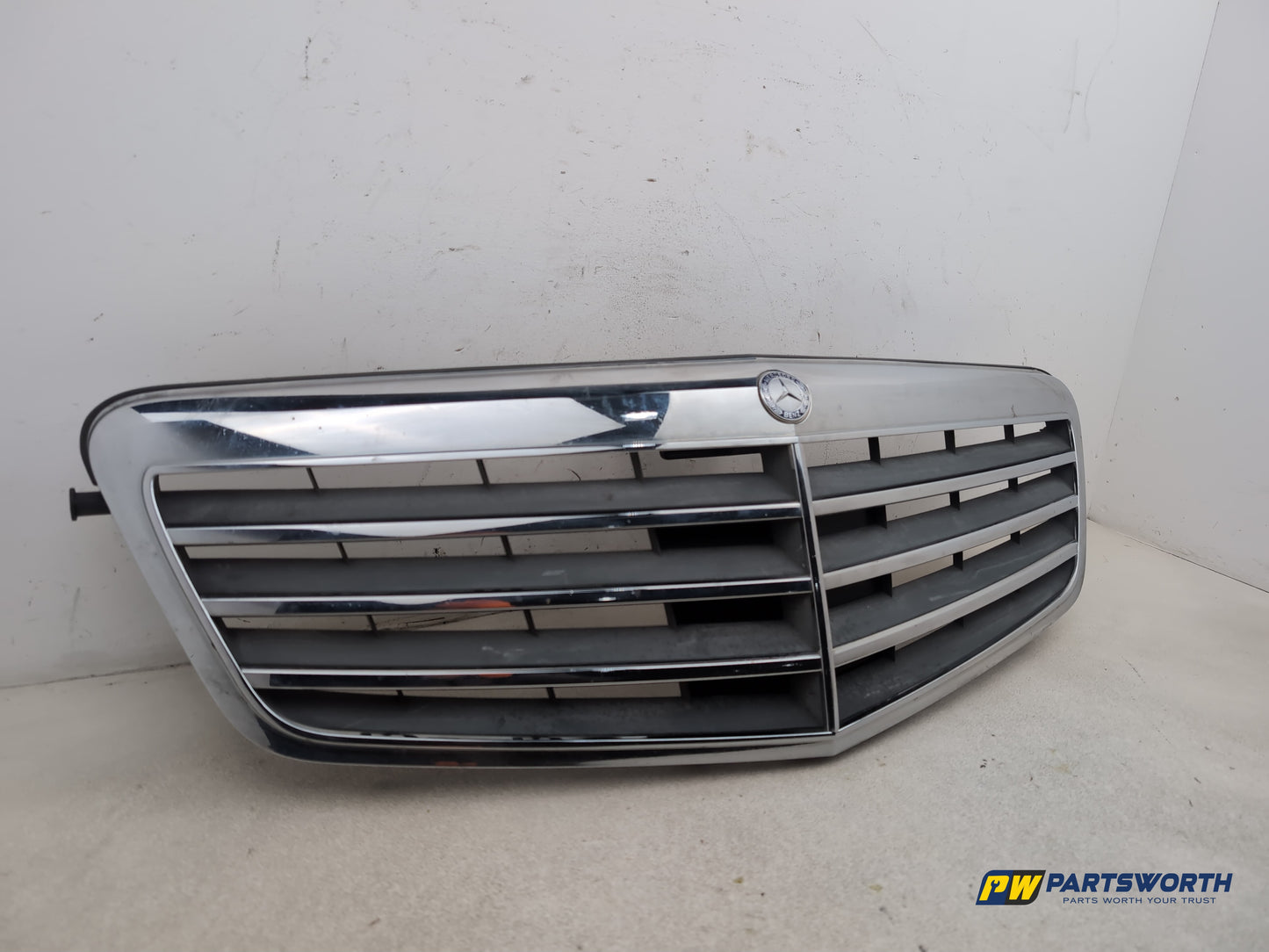 Mercedes-Benz E220 E-Class W212 Blueef-Cy Se Cdi A Bumper Grille Front 2009-2013 - photo 2