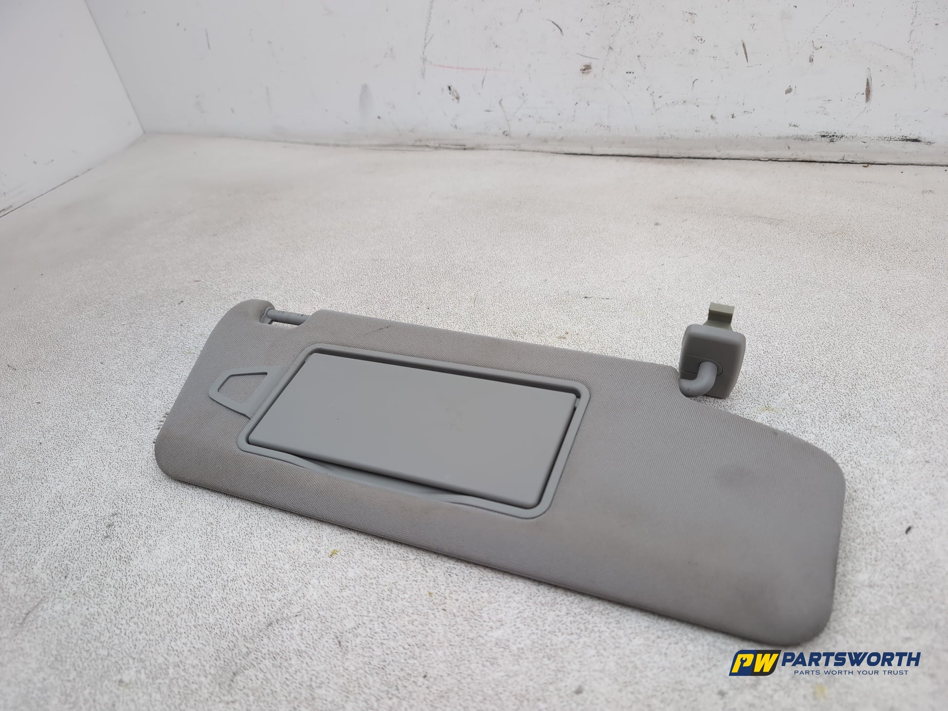 Mercedes-Benz E220 E-Class W212 Saloon Sun Visor Rh Driver Side 2009-2016 - photo 2