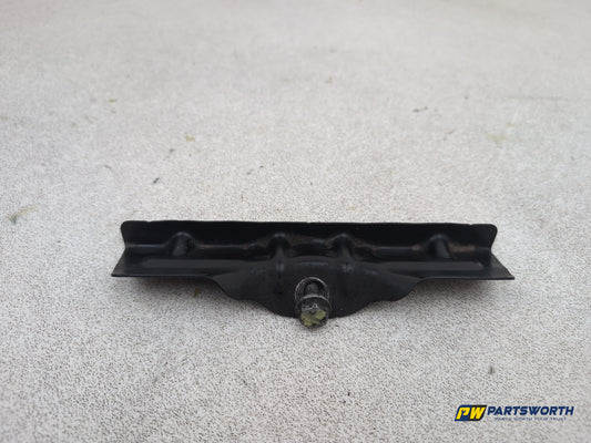 Mercedes-Benz E220 E-Class W212 Battery Holding Clamp A2126280041 2009-2016 - photo 2