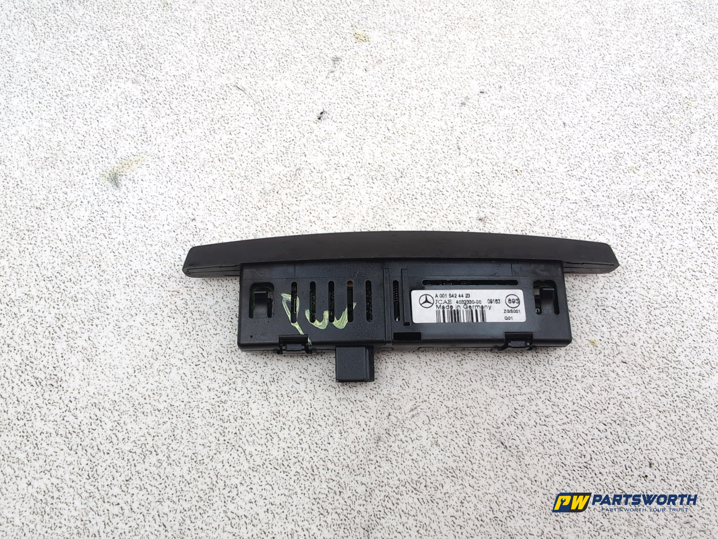 Mercedes-Benz E220 E-Class W212 Saloon Front Parking Sensor Display A0015424423 - photo 8