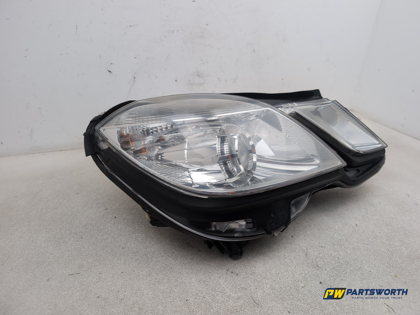 Mercedes-Benz E220 E-Class W212 Headlamp Headlight Rh Driver Side A2128200461 - photo 2