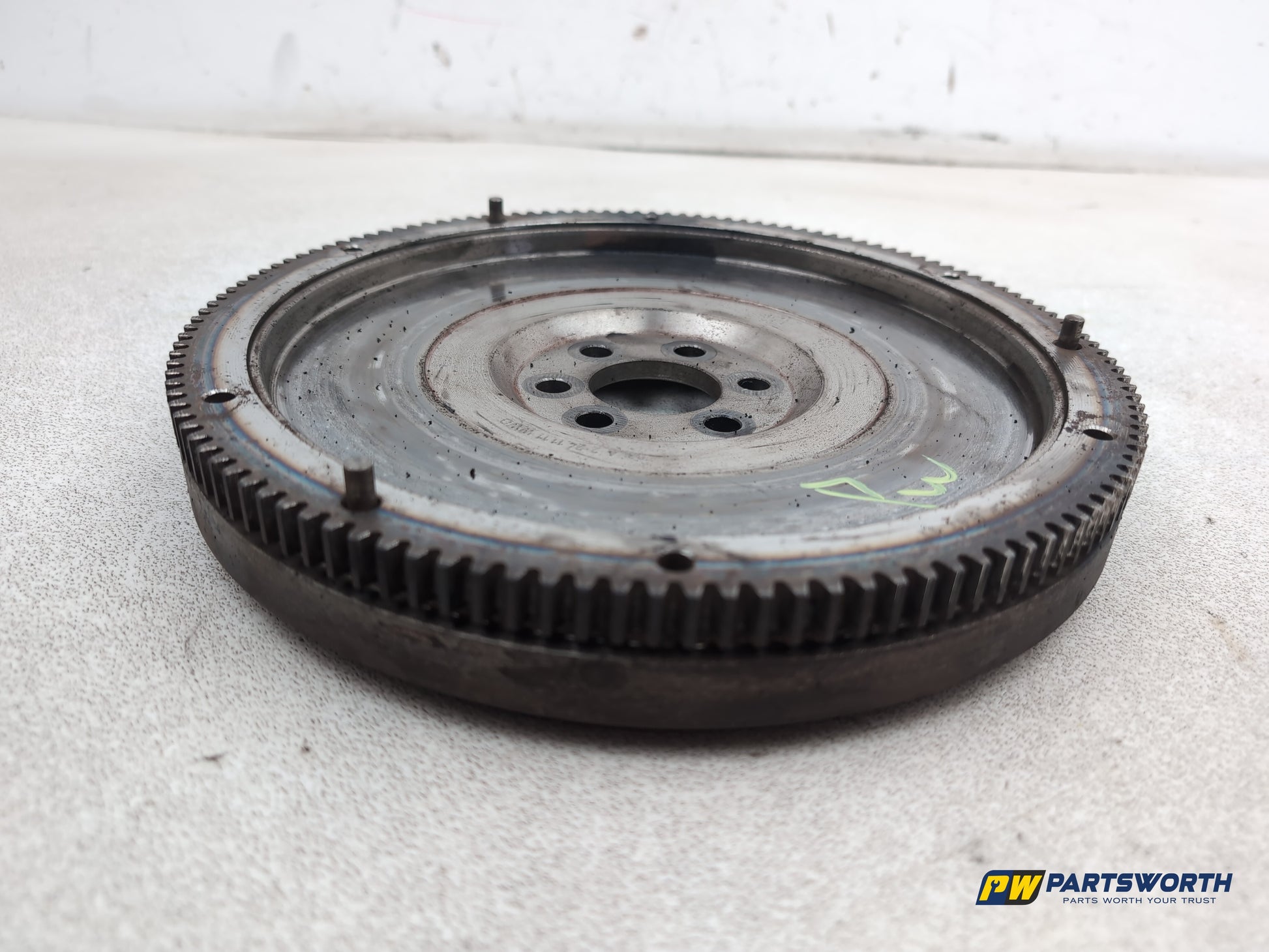 Audi A1 Contrast Edition Tdi 1.6l Diesel Manual Dual Mass Flywheel 037105273c - photo 2