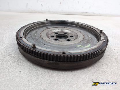 Audi A1 Contrast Edition Tdi 1.6l Diesel Manual Dual Mass Flywheel 037105273c - photo 2