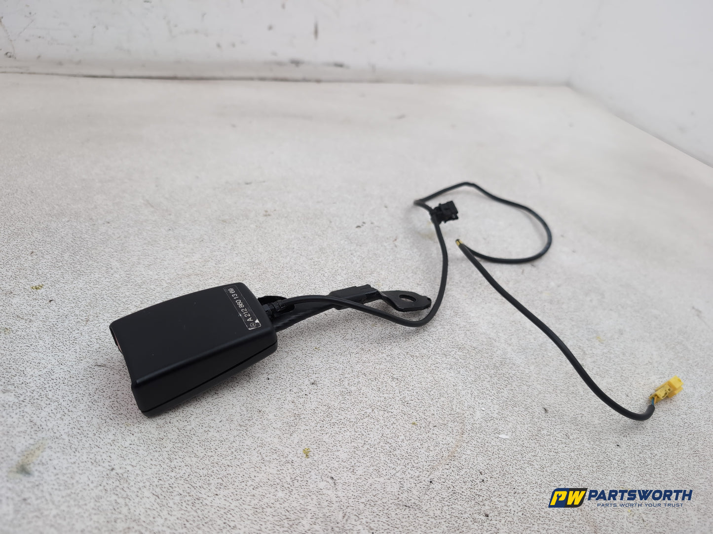 Mercedes-Benz E220 E-Class W212 Seat Belt Buckle Front Left/Right A2128601369 - photo 8