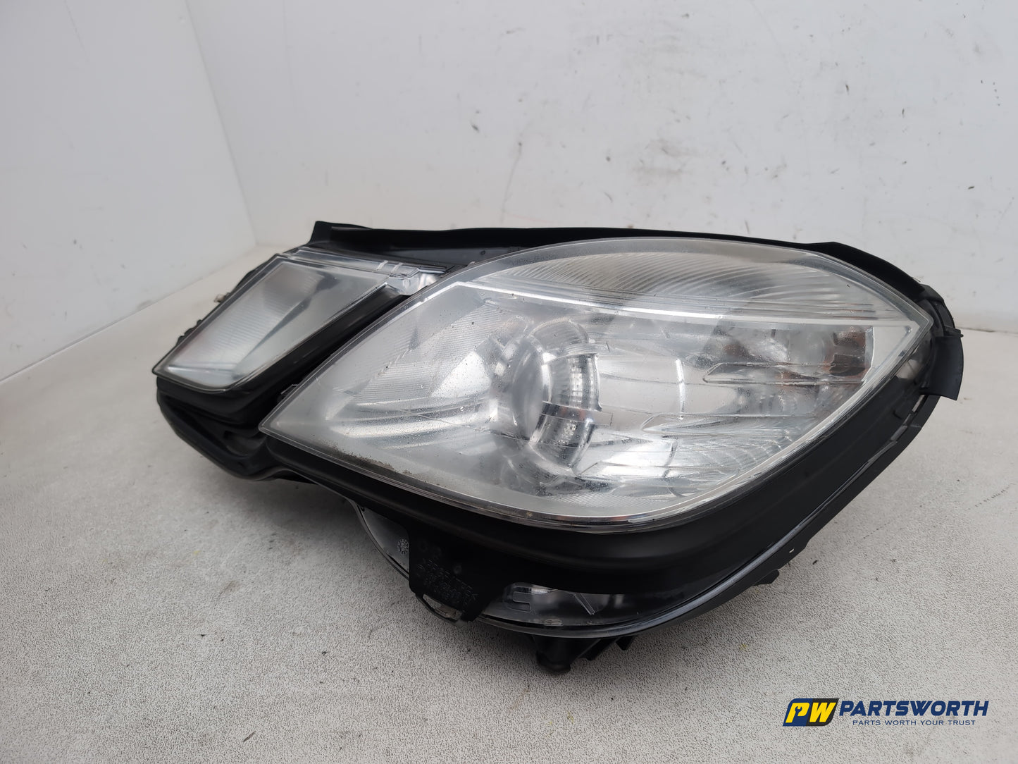 Mercedes-Benz E220 E-Class W212 Headlamp Headlight Lh Passenger Side A2128200361 - photo 2