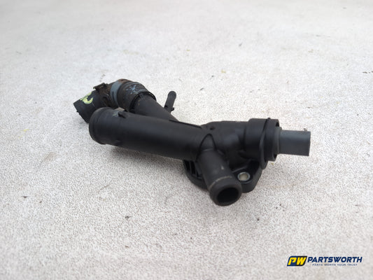 Audi A1 Contrast Edition Tdi Thermostat Coolant Housing Flange 03l121131aa - photo 2