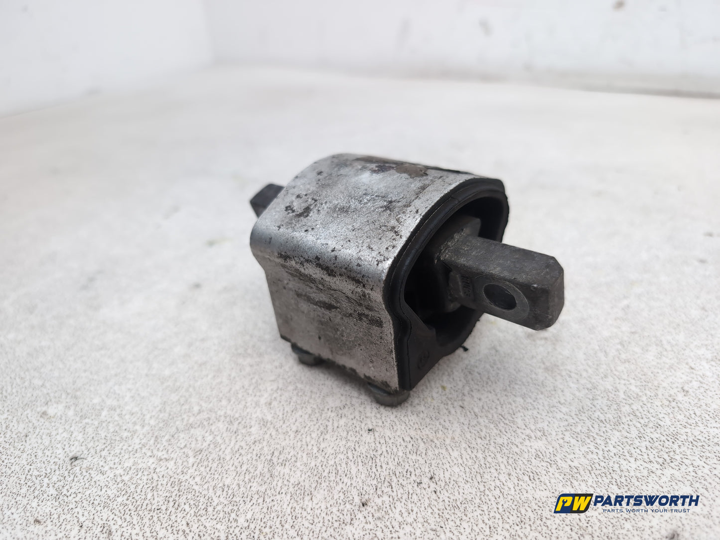 Mercedes-Benz E220 E-Class W212 Transmissision Mounting Support 2009-2016 - photo 8