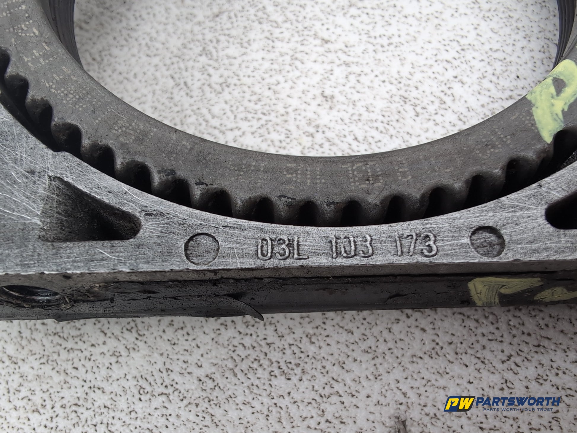 Audi A1 Contrast Edition Tdi 1.6l Diesel Crank Case Sealing Flange 03l103173 - photo 2