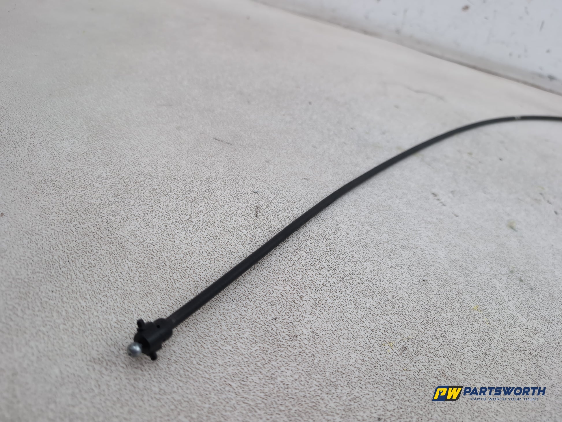 Mercedes-Benz E220 E-Class Sallon Bonnet Release Cable A2128800459 2009-2016 - photo 2