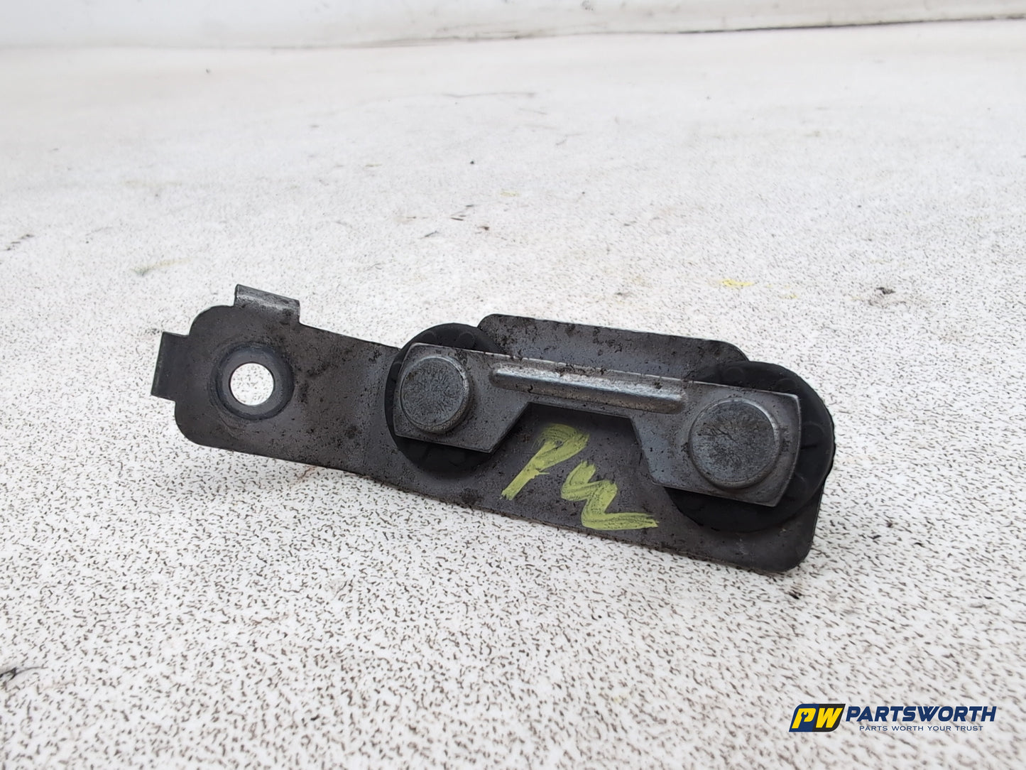 Audi A1 Contrast Edition Tdi Turbo Solenoid Valve Holding Bracket 2008-2012 - photo 2