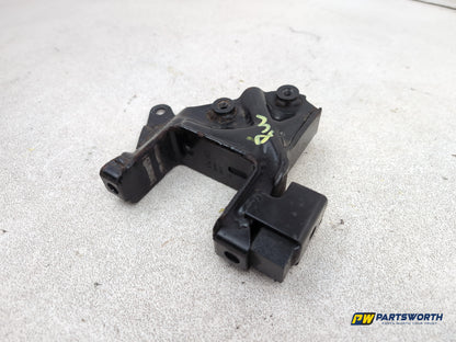 Audi A1 Contrast Edition Tdi 1.6l Diesel Gearbox Mount 6q0199111r 2008-2012 - photo 2