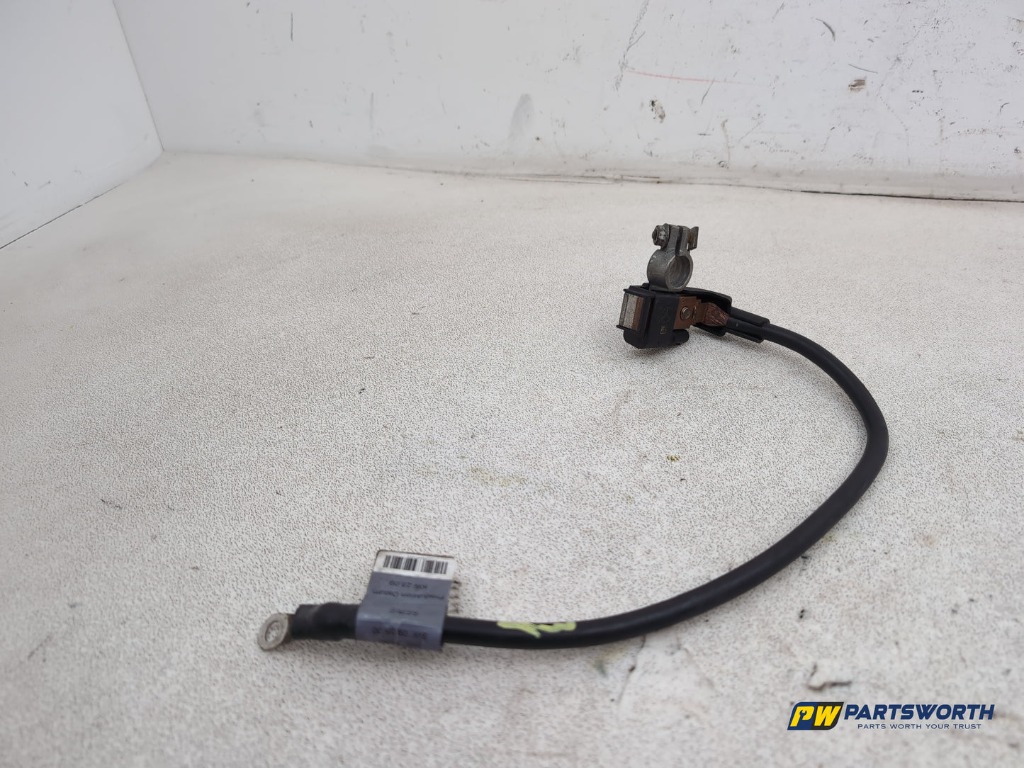 Mercedes-Benz E220 E-Class W212 Negative Battery Terminal Cable A2045421518 - photo 2