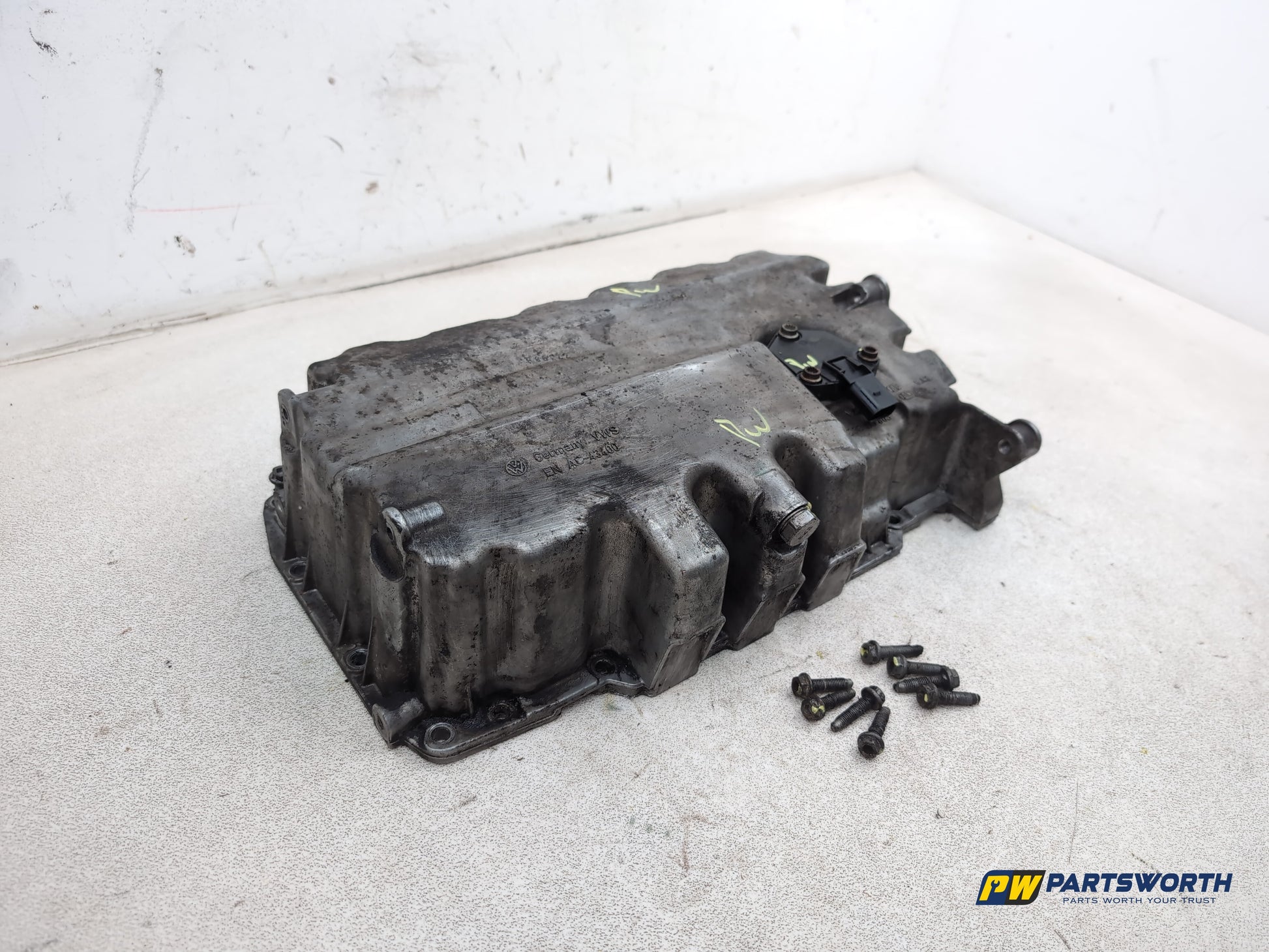 Audi Vw Skoda Seat 1.6l Diesel Engine Oil Sump Cayc Ac43400 2008-2012 - photo 2