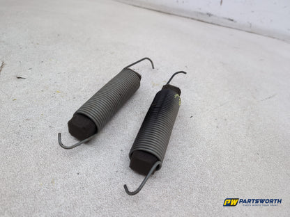 Mercedes-Benz E220 E-Classw212 Rear Boot Lid Tension Spring 2009-2016 - photo 2
