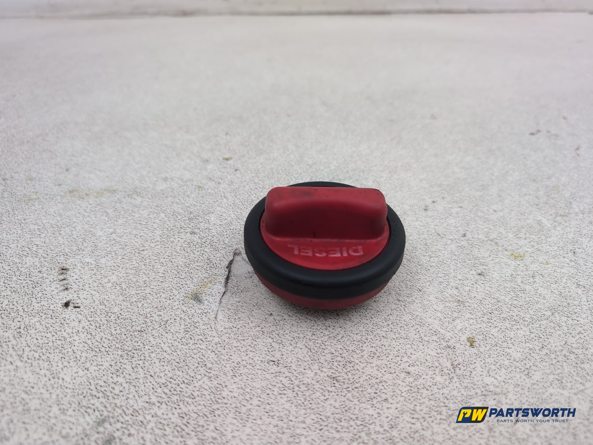 Mercedes-Benz E220 W212 Diesel Fuel Filler Cap Tank In Red A2204700705 - photo 2