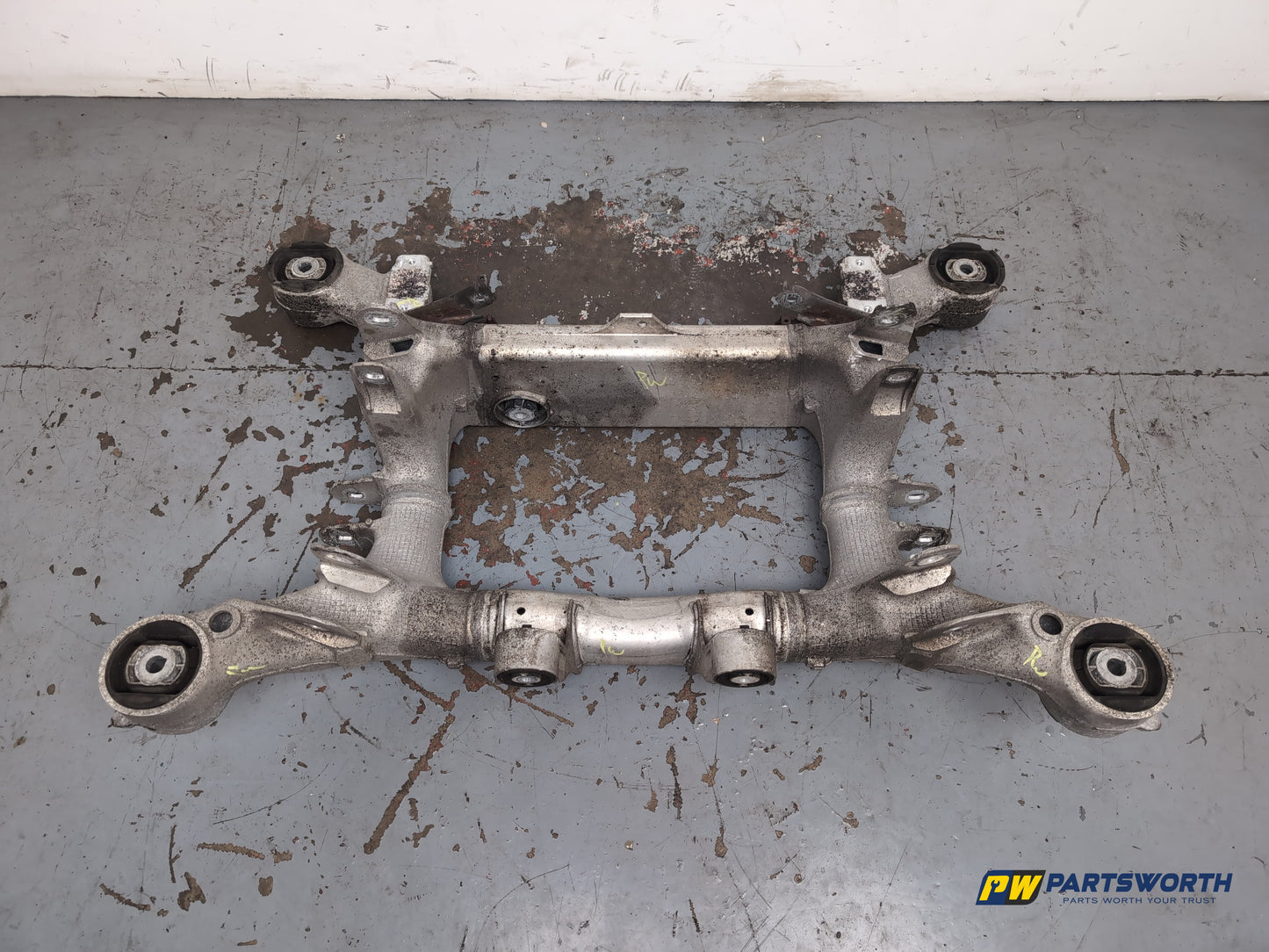 Bmw 520d Se Rear Subframe Axle Carrier 2013-2017 - photo 2