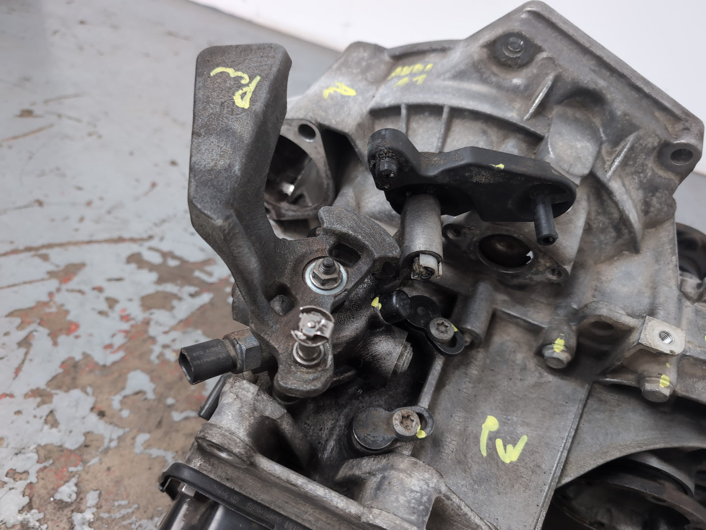 Audi A1 Contrast Edition Tdi 1.6l Diesel Manual Gearbox Assembly 02r301103 Cayc - photo 8