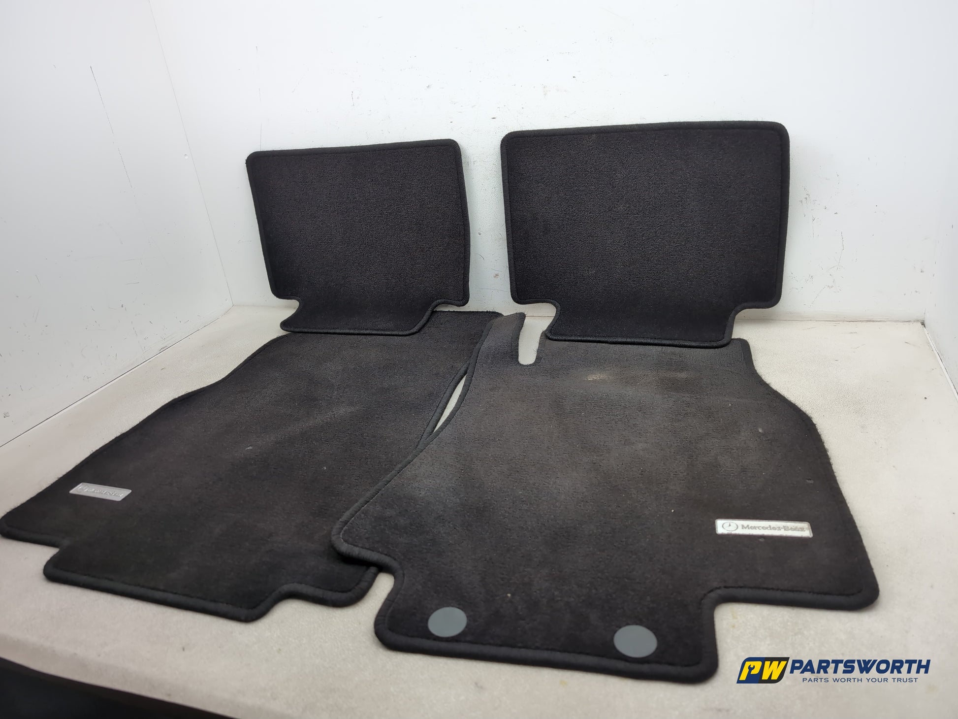 Mercedes-Benz E220 E-Class W212 Set Mat Carpet Front And Rear Black - photo 2