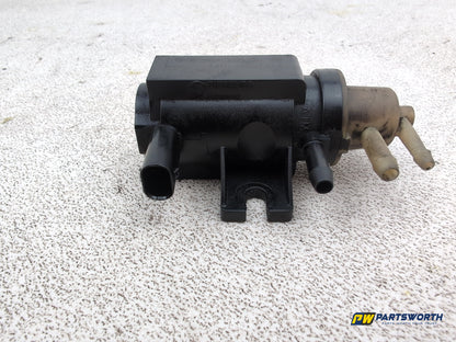 Mercedes-Benz E220 E-Class W212 Turbo Solenoid Valve A0071531428 2009-2016 - photo 8