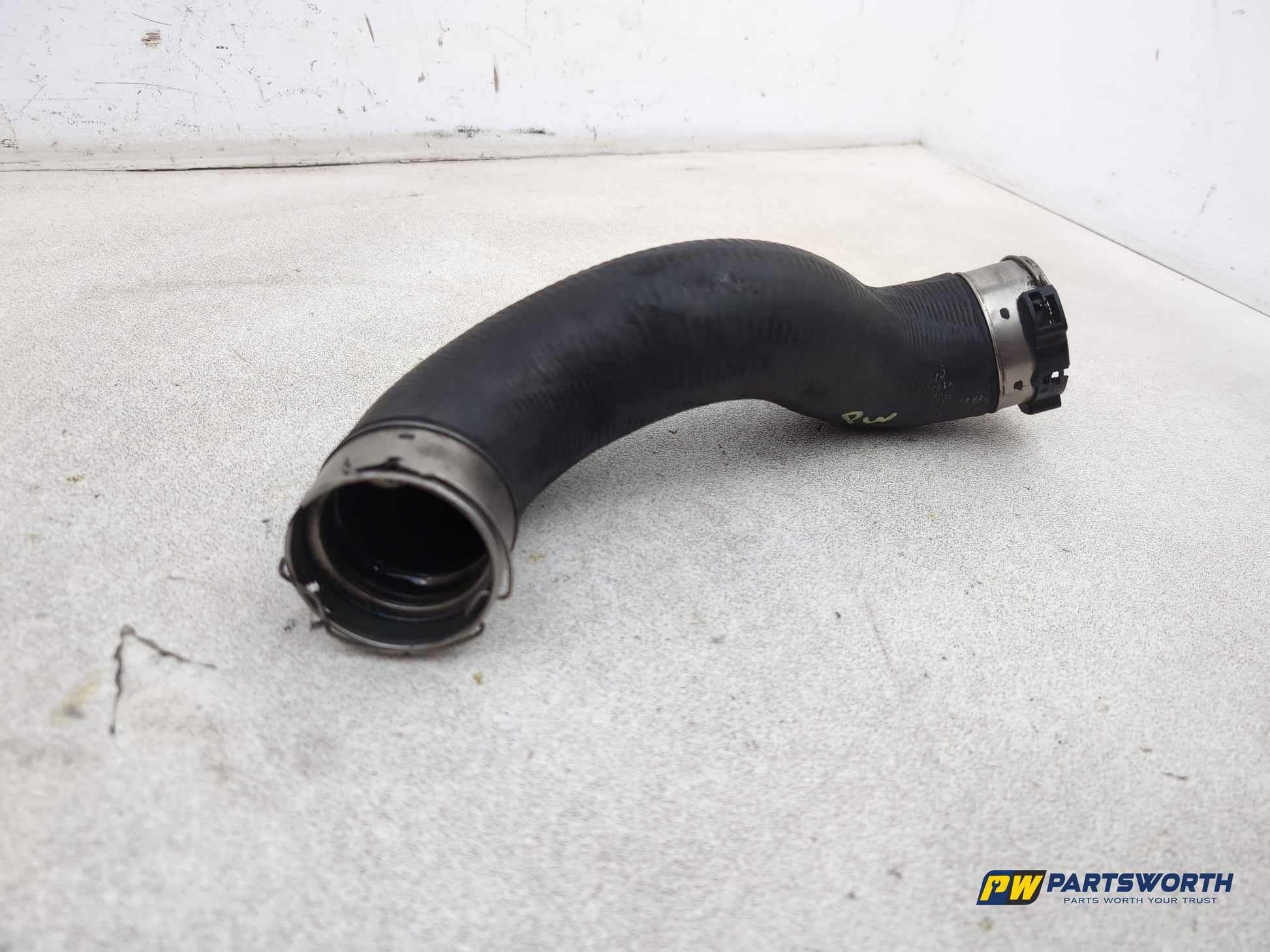 Mercedes-Benz E220 E-Class W212 Turbo Intercooler Bottom Hose 2009-2016 - photo 8