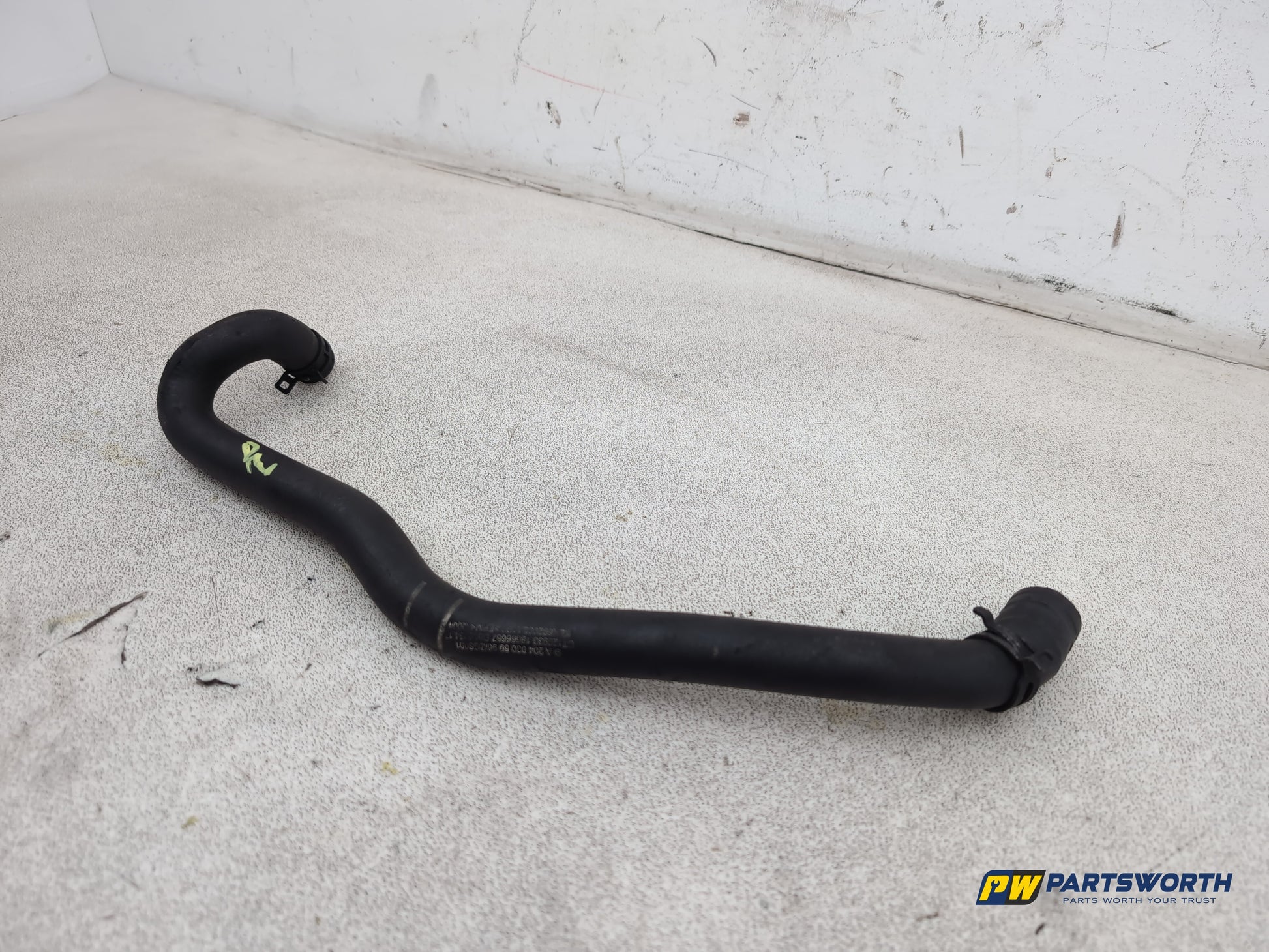 Mercedes-Benz E220 E-Class W212 Coolant Hose Pipe A2048305996 2009-2016 - photo 2