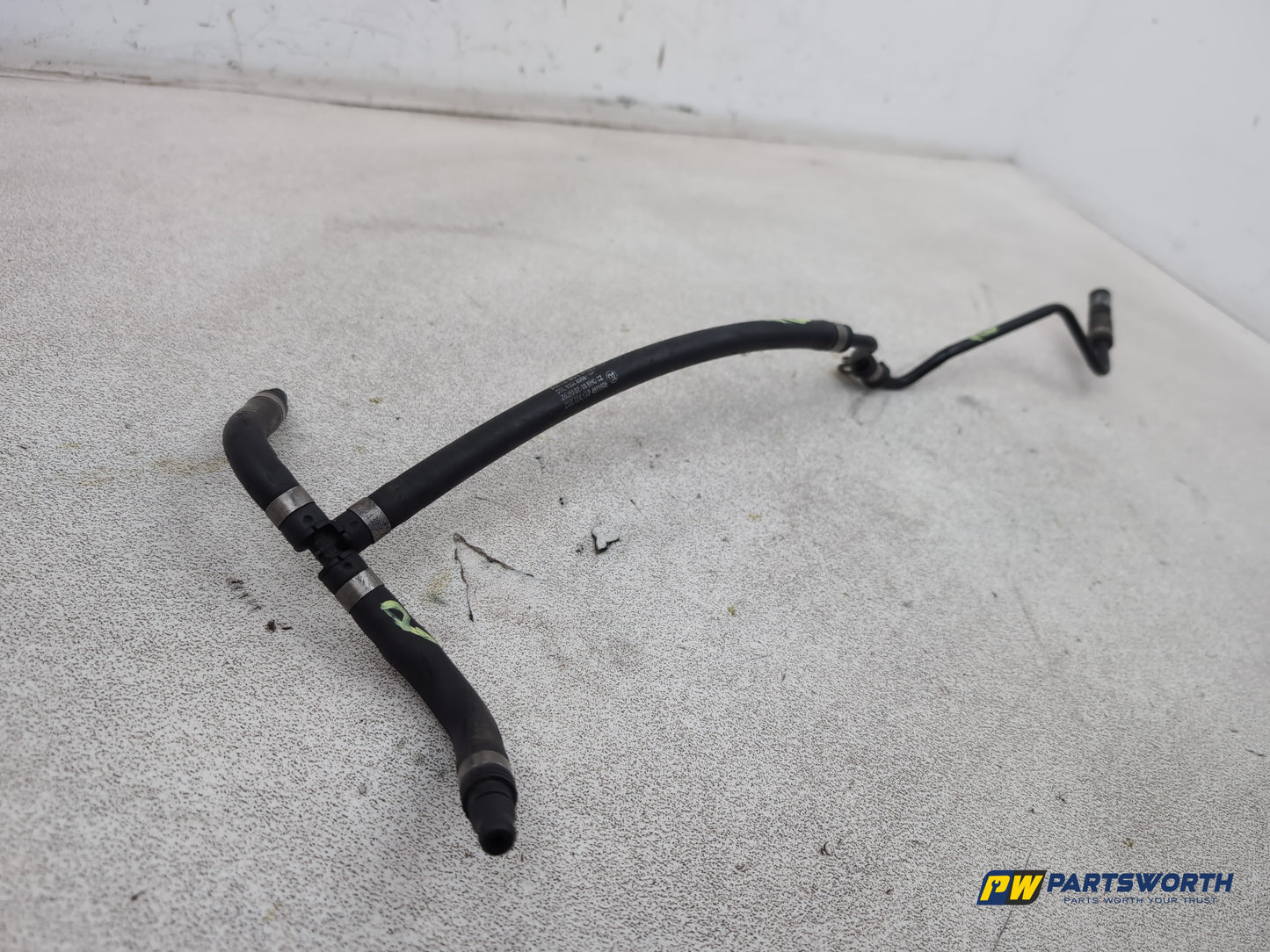 Mercedes-Benz E220 E-Class W212 Coolant Hose Pipe A2125010825 2009-2016 - photo 2