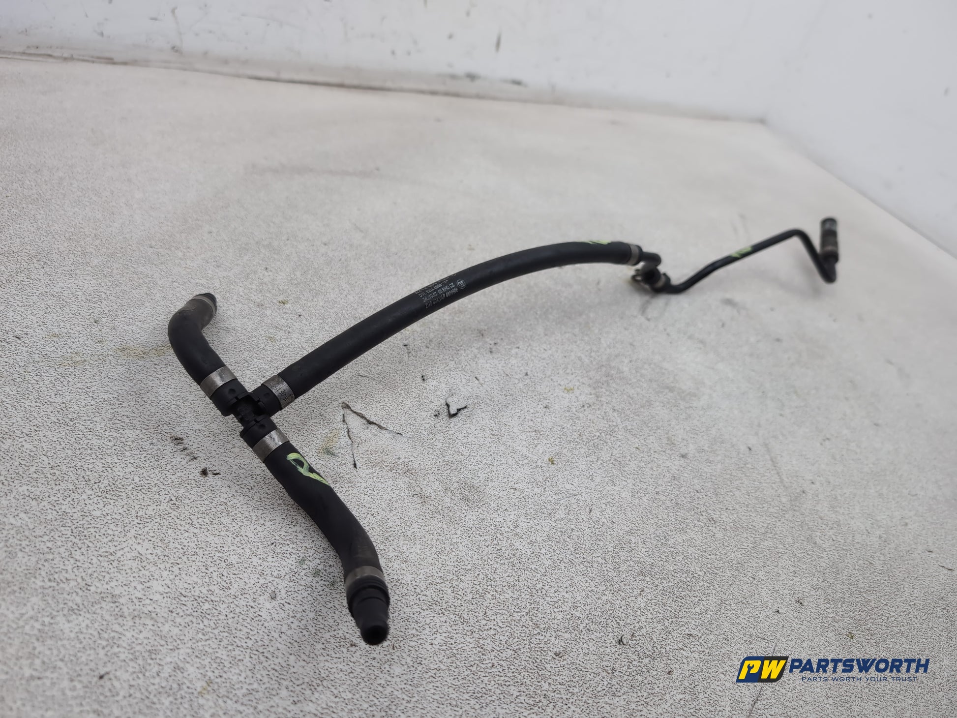 Mercedes-Benz E220 E-Class W212 Coolant Hose Pipe A2125010825 2009-2016 - photo 2