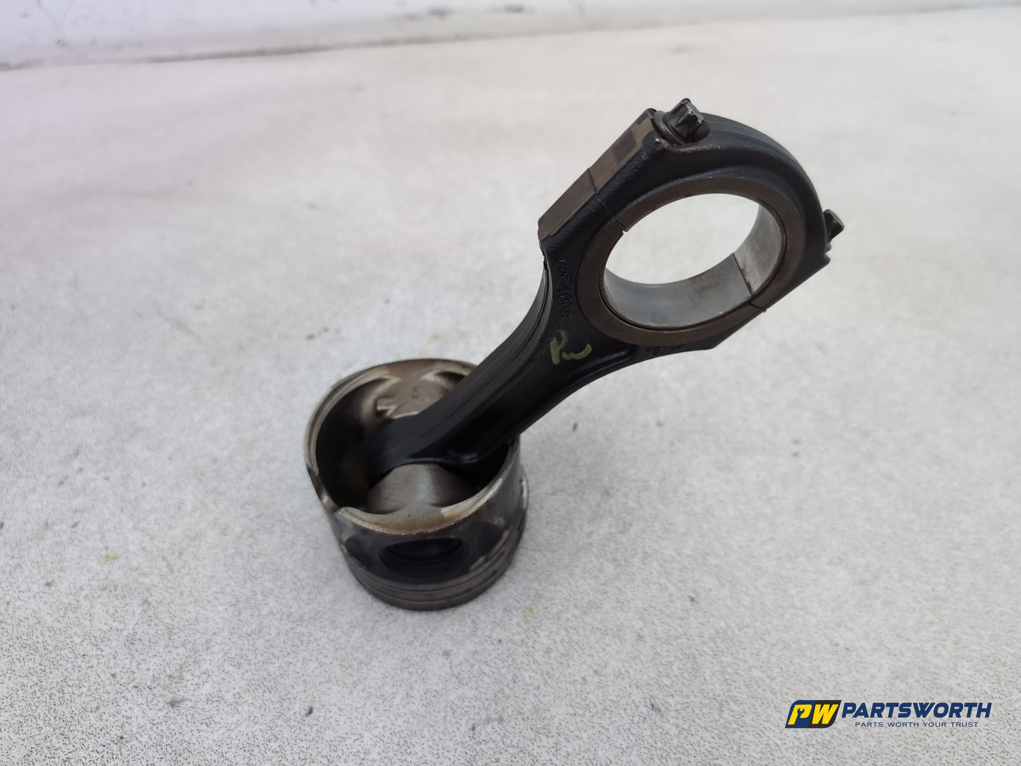 Mercedes-Benz E220 E-Class W212 Diesel 2.1l Piston With Conrod Om 651.924 - photo 2